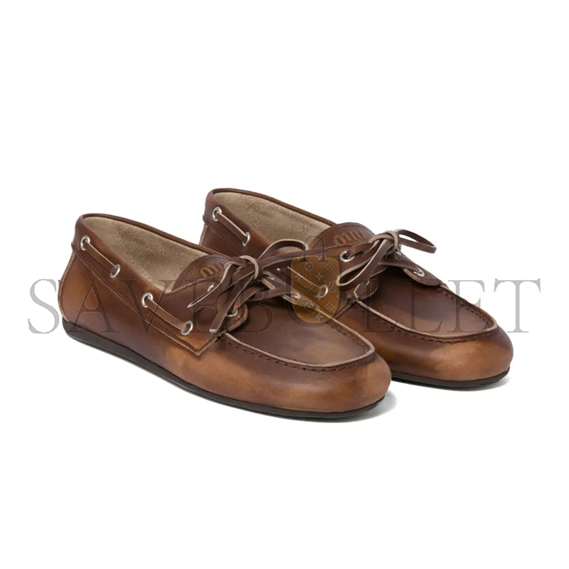 MIU MIU WHITE UNLINED BLEACHED LEATHER BOAT SHOES 5D123E